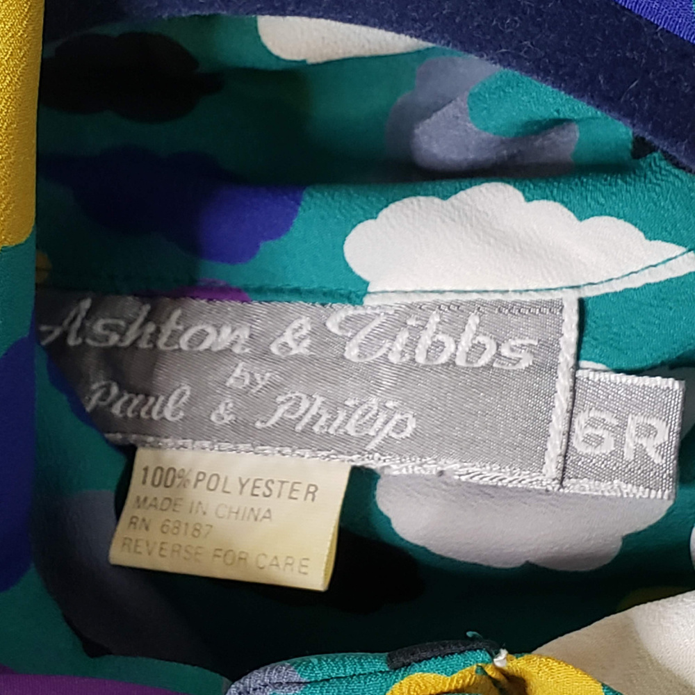 Ashton and Tibbs high neck buttondown blouse - Picture 4 of 6